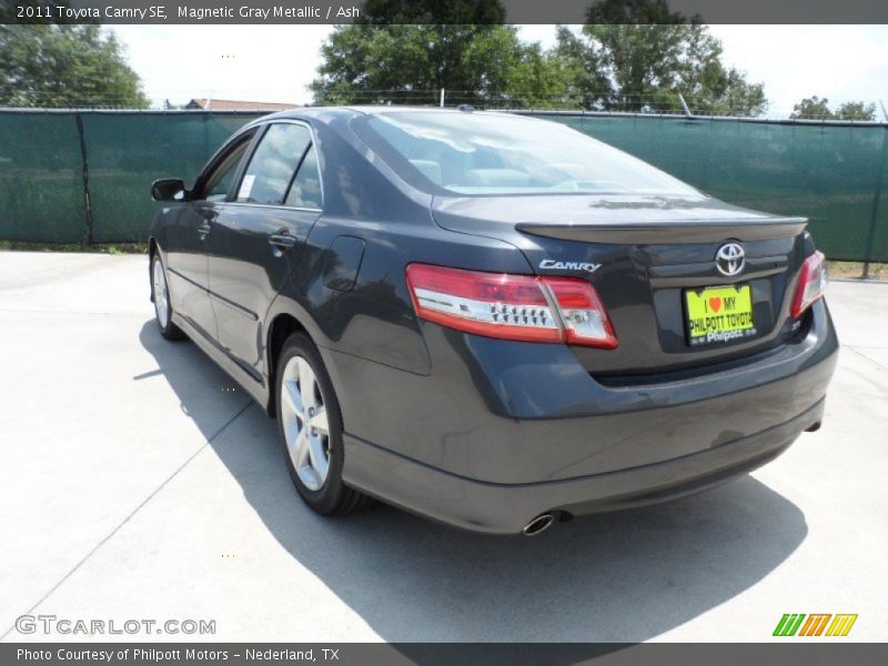 Magnetic Gray Metallic / Ash 2011 Toyota Camry SE