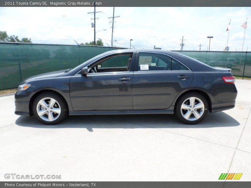 Magnetic Gray Metallic / Ash 2011 Toyota Camry SE