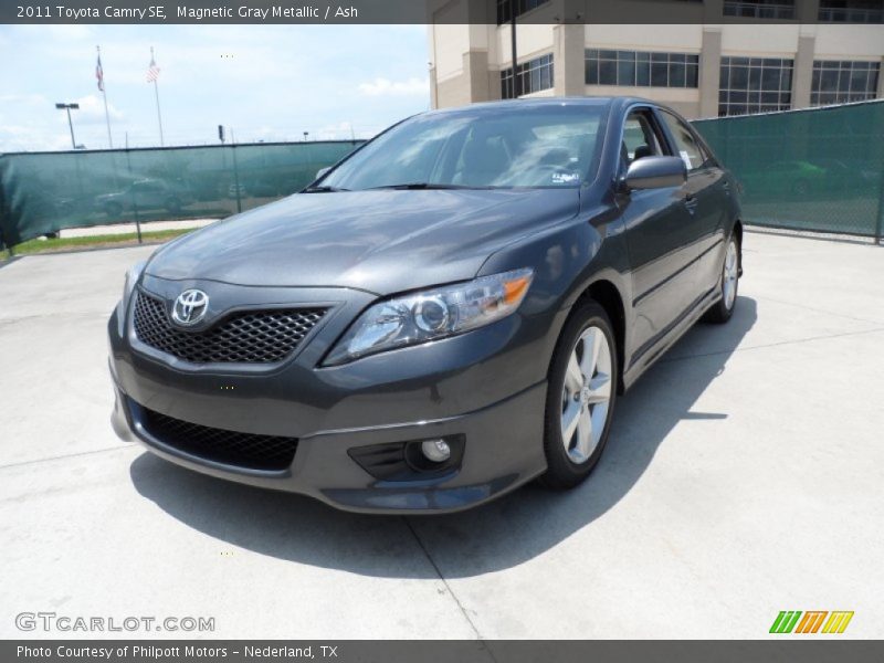 Magnetic Gray Metallic / Ash 2011 Toyota Camry SE