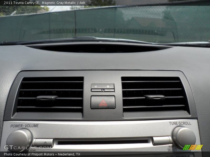 Magnetic Gray Metallic / Ash 2011 Toyota Camry SE