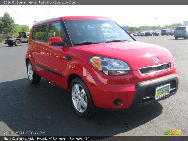 Molten Red / Black Soul Logo Cloth 2010 Kia Soul +