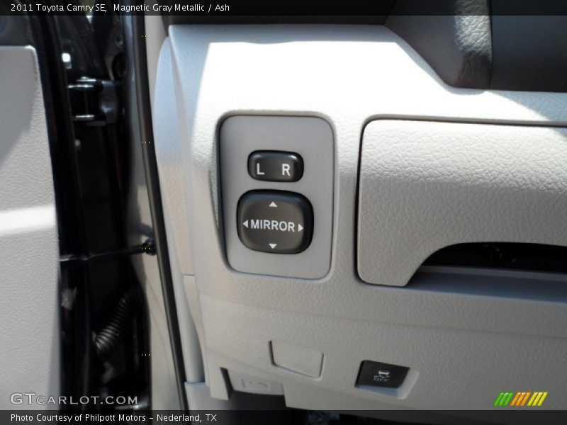 Magnetic Gray Metallic / Ash 2011 Toyota Camry SE