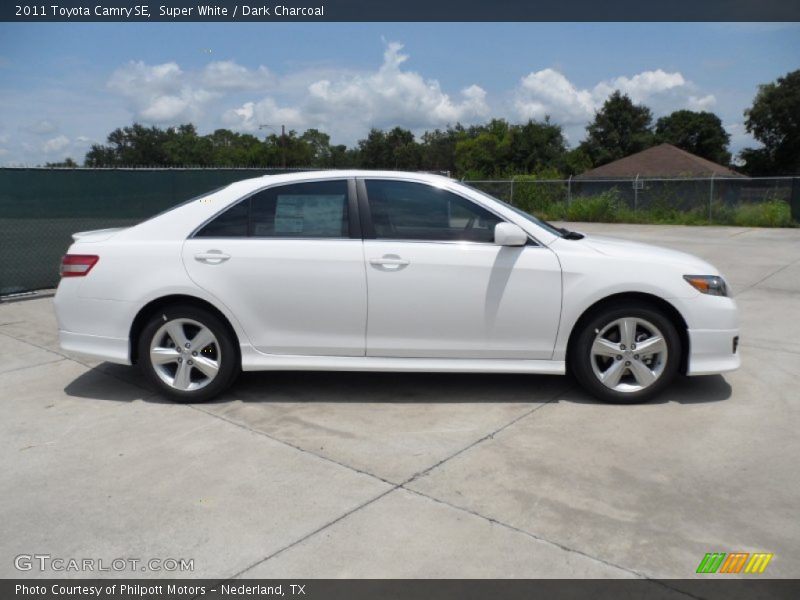  2011 Camry SE Super White