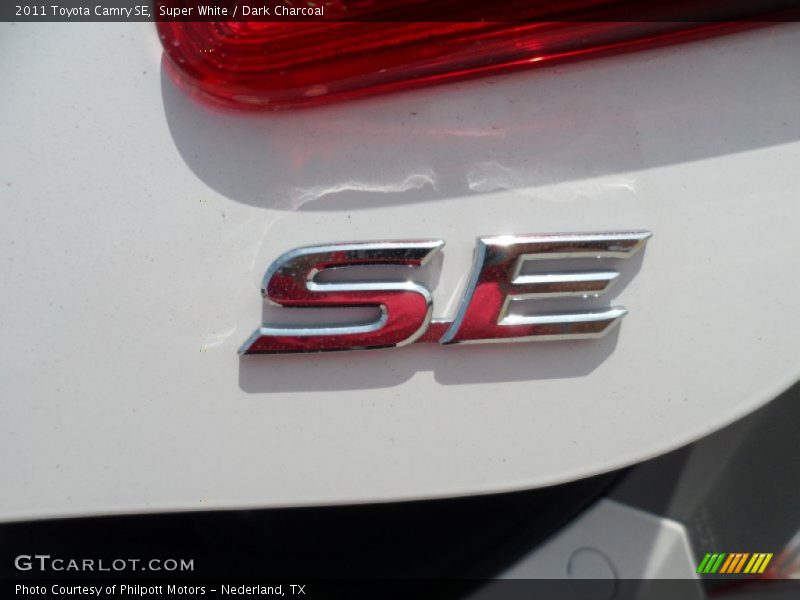  2011 Camry SE Logo