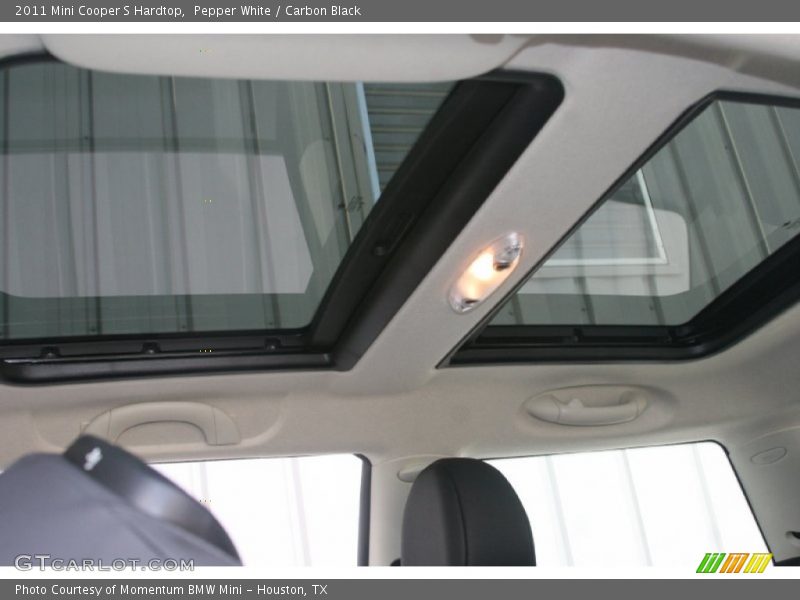 Pepper White / Carbon Black 2011 Mini Cooper S Hardtop