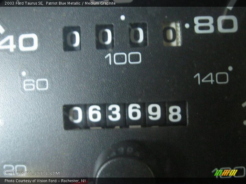 Patriot Blue Metallic / Medium Graphite 2003 Ford Taurus SE