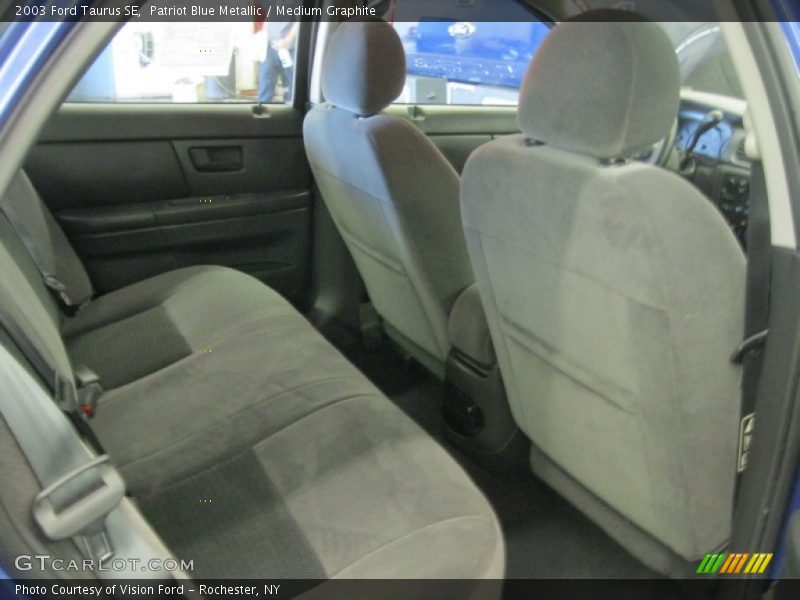 Patriot Blue Metallic / Medium Graphite 2003 Ford Taurus SE