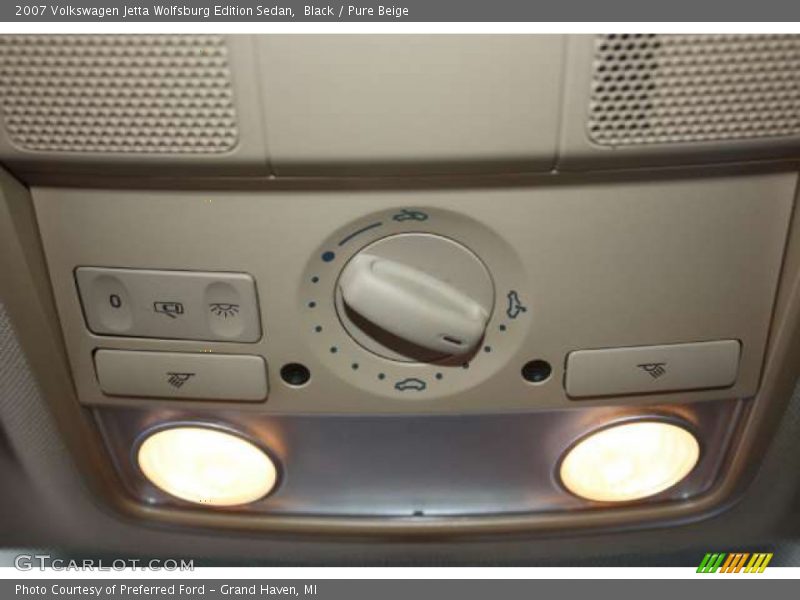 Black / Pure Beige 2007 Volkswagen Jetta Wolfsburg Edition Sedan