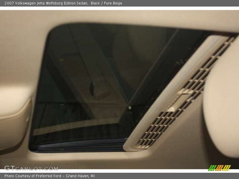 Black / Pure Beige 2007 Volkswagen Jetta Wolfsburg Edition Sedan