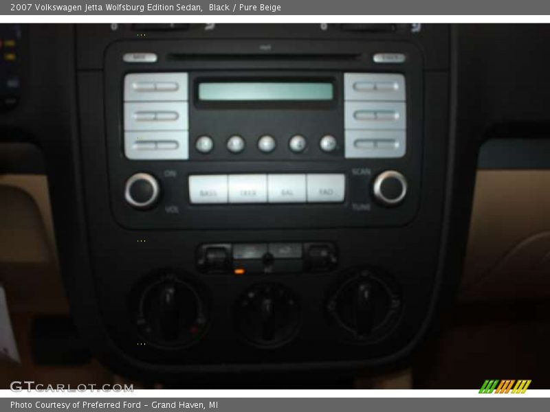 Black / Pure Beige 2007 Volkswagen Jetta Wolfsburg Edition Sedan