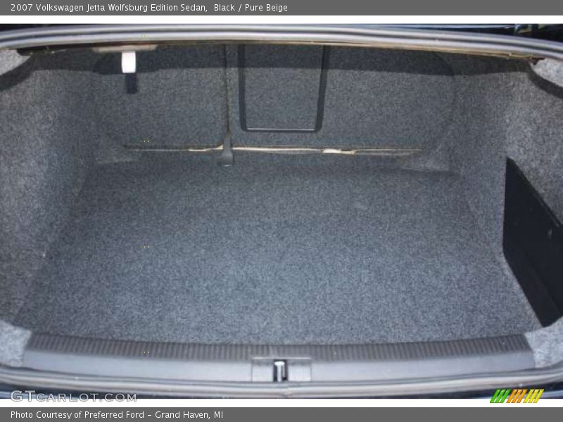 Black / Pure Beige 2007 Volkswagen Jetta Wolfsburg Edition Sedan