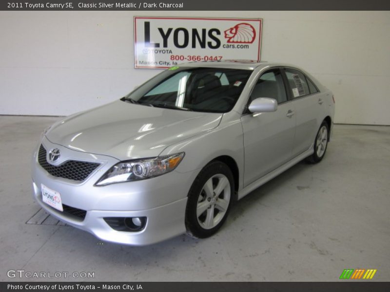 Classic Silver Metallic / Dark Charcoal 2011 Toyota Camry SE