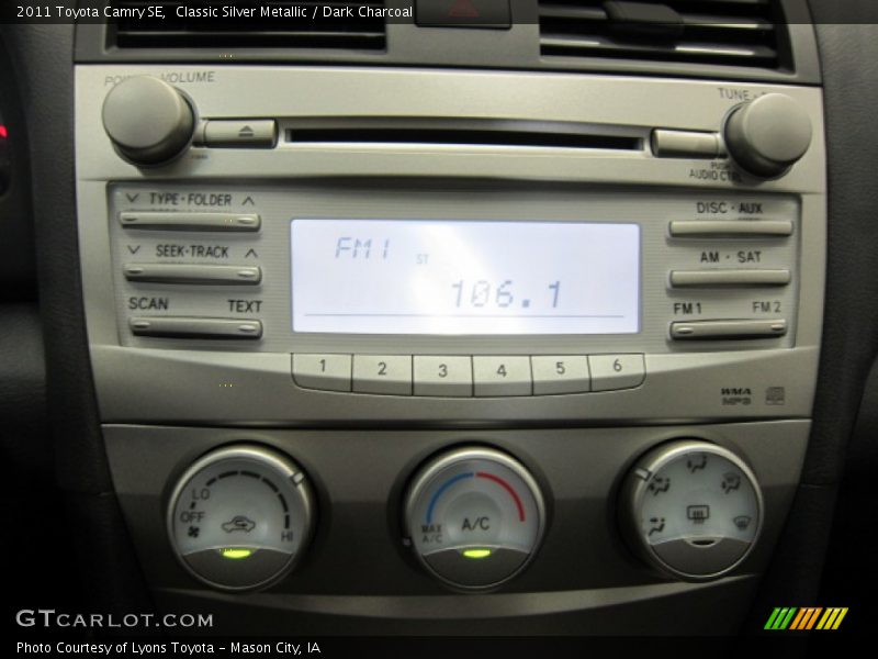 Classic Silver Metallic / Dark Charcoal 2011 Toyota Camry SE