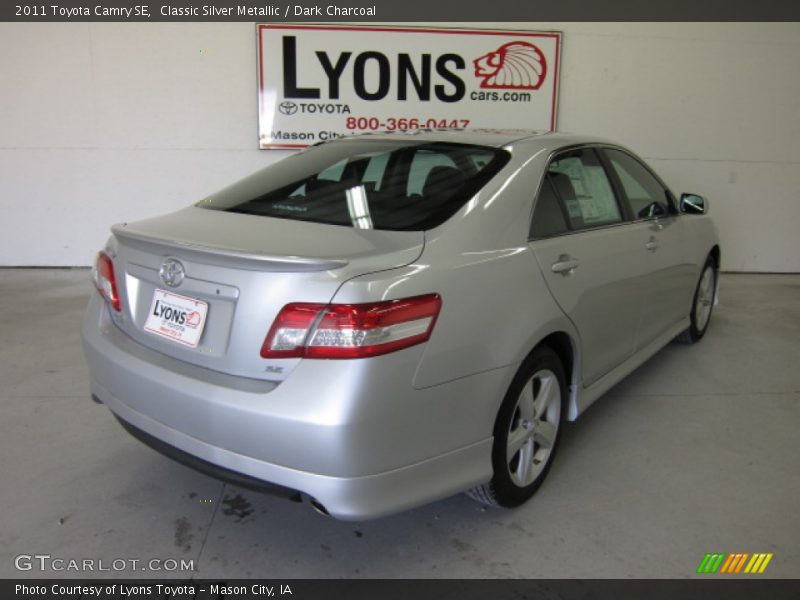 Classic Silver Metallic / Dark Charcoal 2011 Toyota Camry SE
