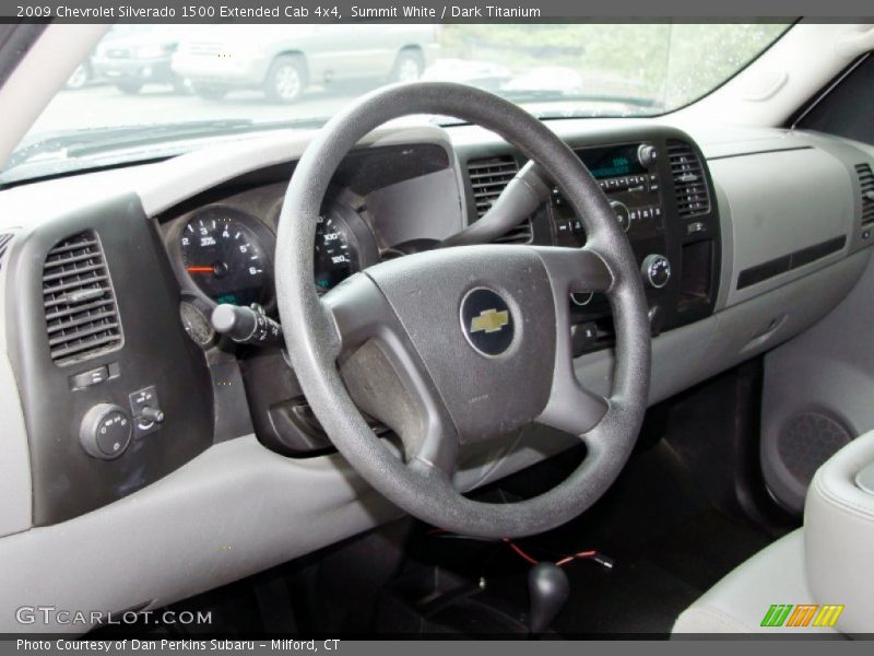 Dashboard of 2009 Silverado 1500 Extended Cab 4x4