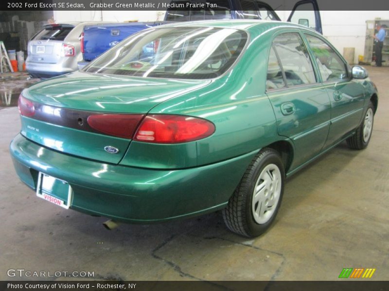 Grabber Green Metallic / Medium Prairie Tan 2002 Ford Escort SE Sedan