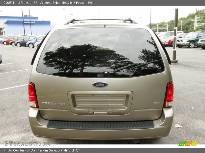 Arizona Beige Metallic / Pebble Beige 2005 Ford Freestar SE