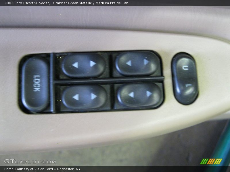 Grabber Green Metallic / Medium Prairie Tan 2002 Ford Escort SE Sedan
