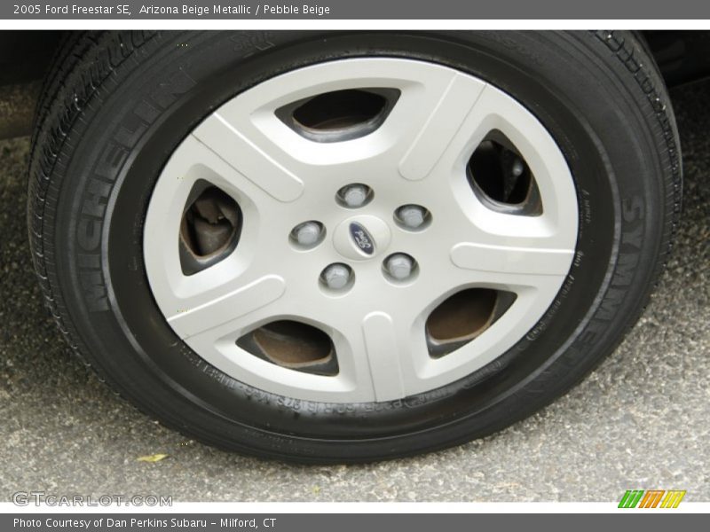 Arizona Beige Metallic / Pebble Beige 2005 Ford Freestar SE