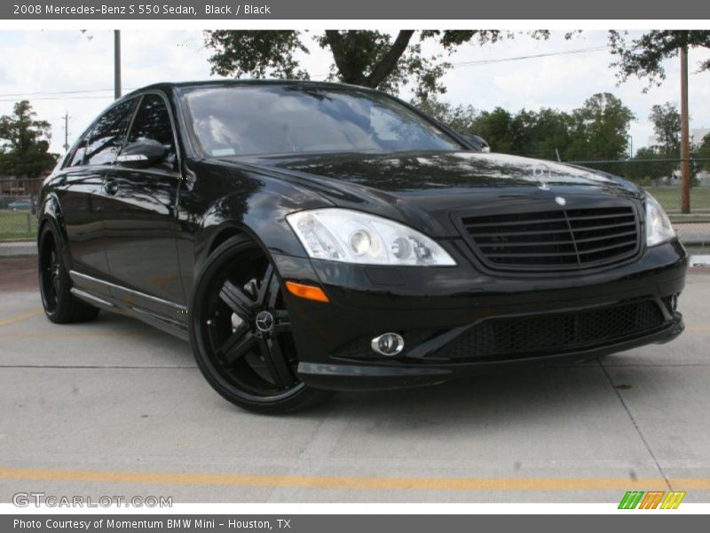 Front 3/4 View of 2008 S 550 Sedan