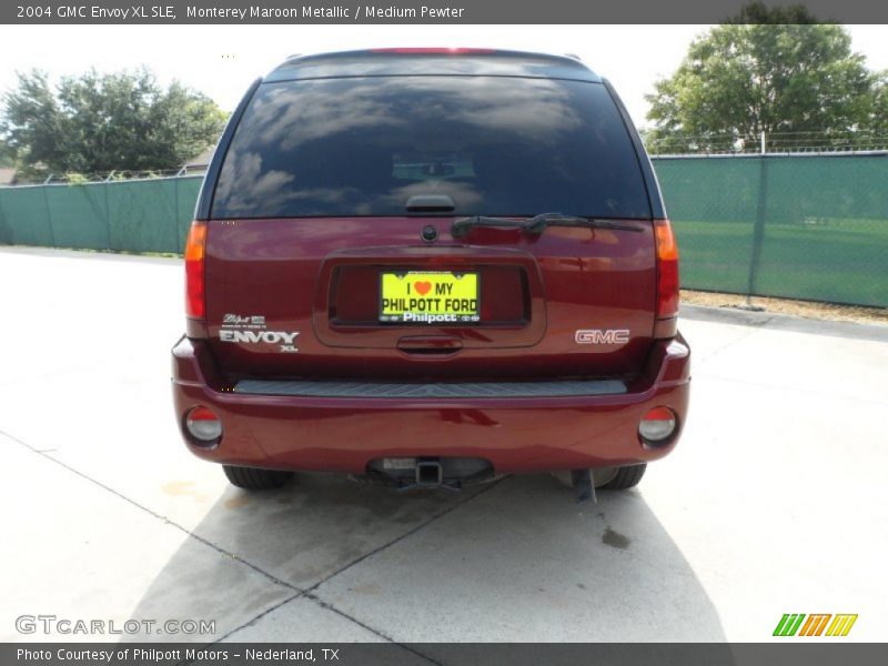 Monterey Maroon Metallic / Medium Pewter 2004 GMC Envoy XL SLE