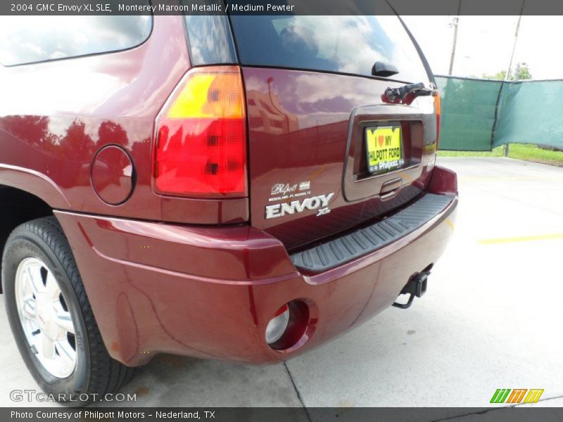 Monterey Maroon Metallic / Medium Pewter 2004 GMC Envoy XL SLE