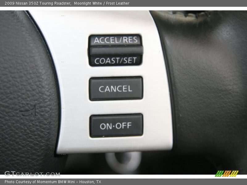 Moonlight White / Frost Leather 2009 Nissan 350Z Touring Roadster