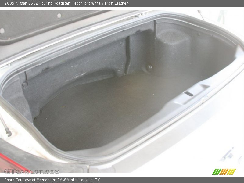 Moonlight White / Frost Leather 2009 Nissan 350Z Touring Roadster