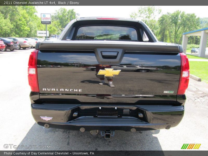 Black / Ebony 2011 Chevrolet Avalanche LT 4x4