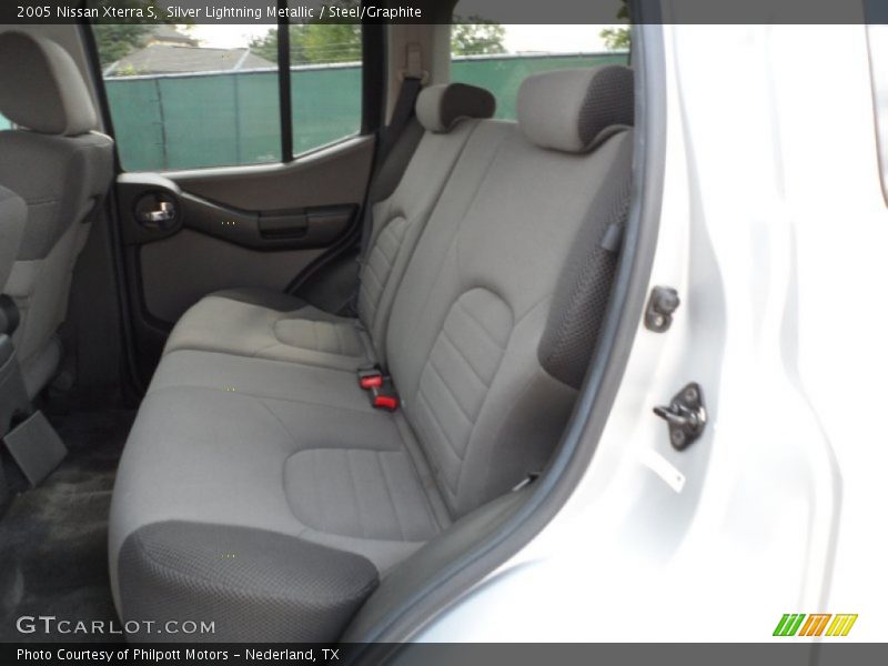 Silver Lightning Metallic / Steel/Graphite 2005 Nissan Xterra S