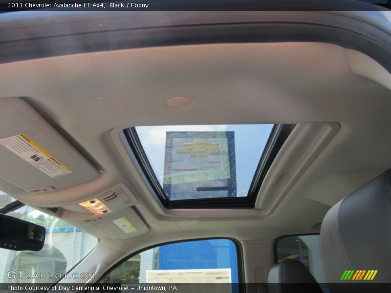 Black / Ebony 2011 Chevrolet Avalanche LT 4x4