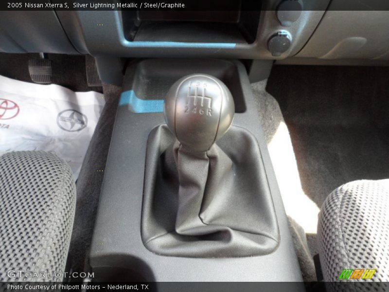  2005 Xterra S 6 Speed Manual Shifter