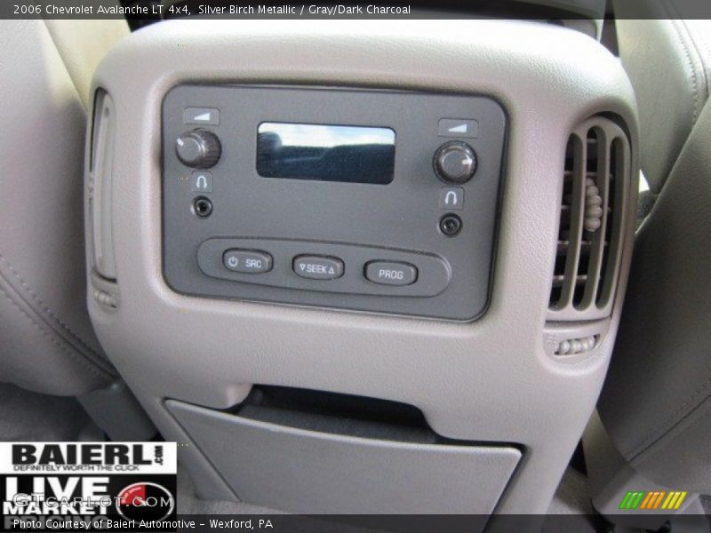 Silver Birch Metallic / Gray/Dark Charcoal 2006 Chevrolet Avalanche LT 4x4