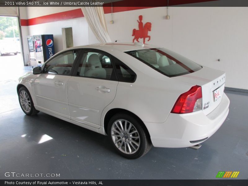 Ice White / Umbra/Calcite Leather 2011 Volvo S40 T5