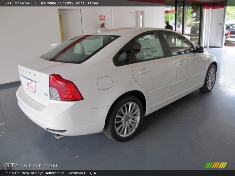 Ice White / Umbra/Calcite Leather 2011 Volvo S40 T5
