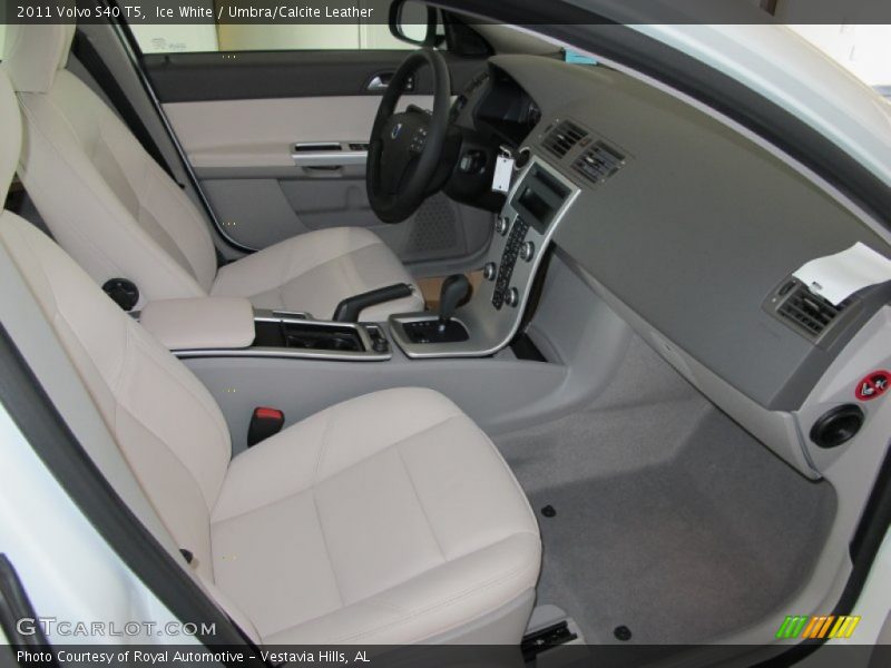 Ice White / Umbra/Calcite Leather 2011 Volvo S40 T5