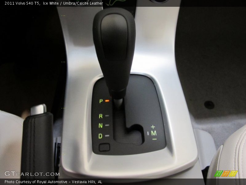 Ice White / Umbra/Calcite Leather 2011 Volvo S40 T5