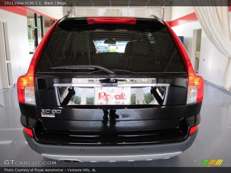 Black / Beige 2011 Volvo XC90 3.2