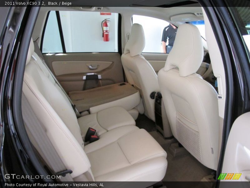 Black / Beige 2011 Volvo XC90 3.2