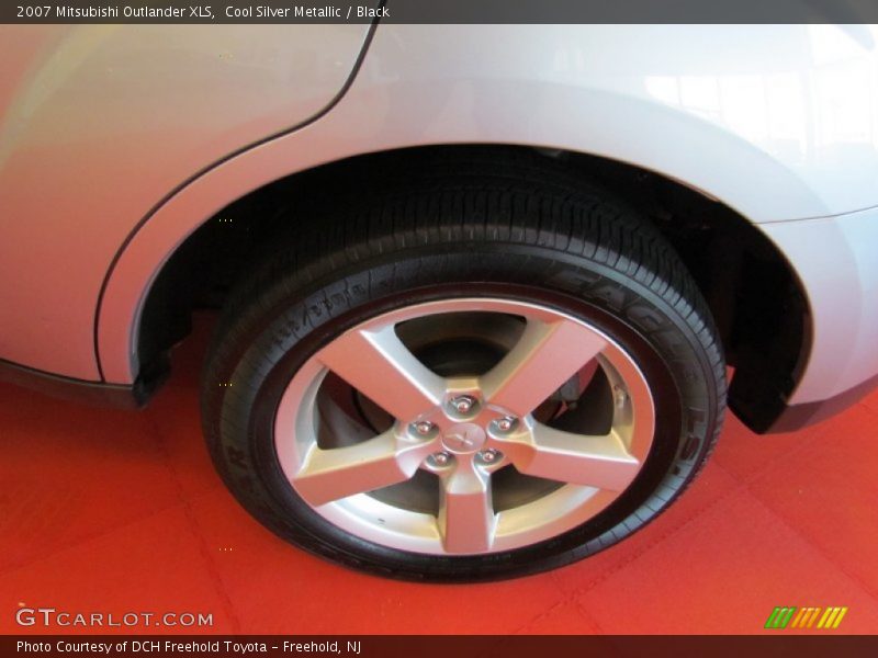 Cool Silver Metallic / Black 2007 Mitsubishi Outlander XLS