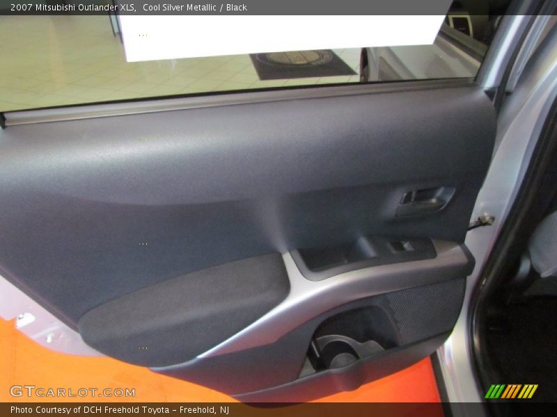 Cool Silver Metallic / Black 2007 Mitsubishi Outlander XLS