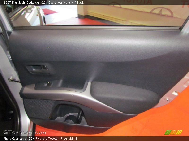 Cool Silver Metallic / Black 2007 Mitsubishi Outlander XLS
