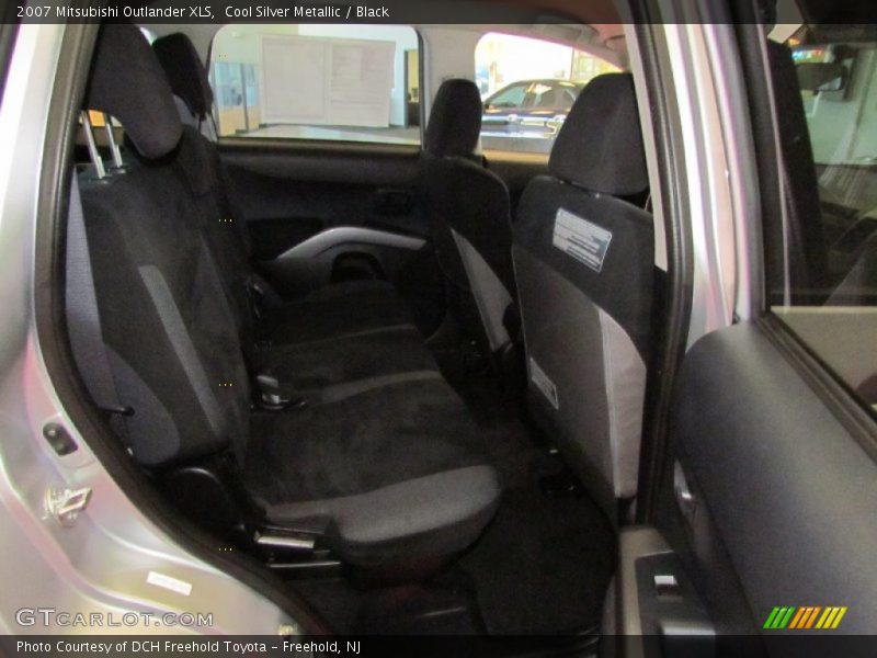 Cool Silver Metallic / Black 2007 Mitsubishi Outlander XLS