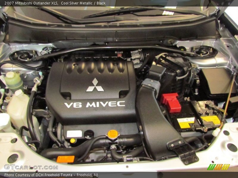 Cool Silver Metallic / Black 2007 Mitsubishi Outlander XLS