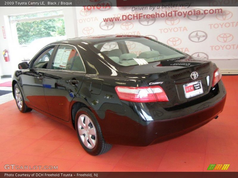 Black / Bisque 2009 Toyota Camry LE