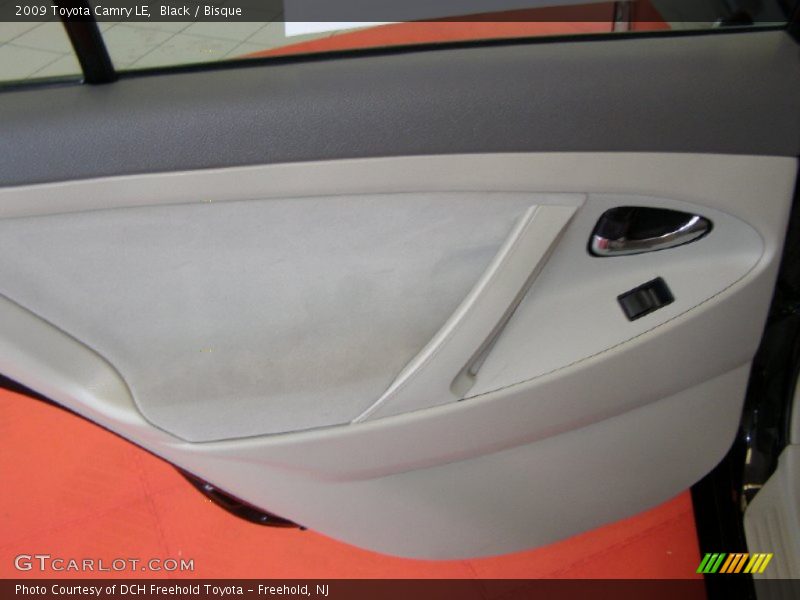 Black / Bisque 2009 Toyota Camry LE