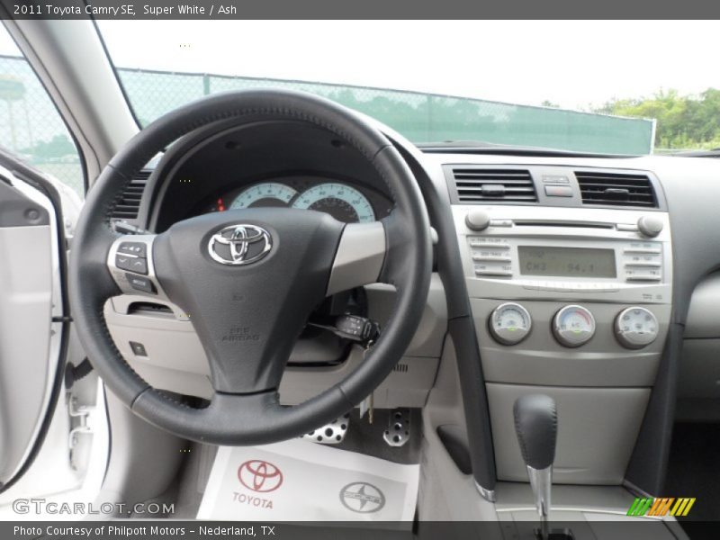 Super White / Ash 2011 Toyota Camry SE