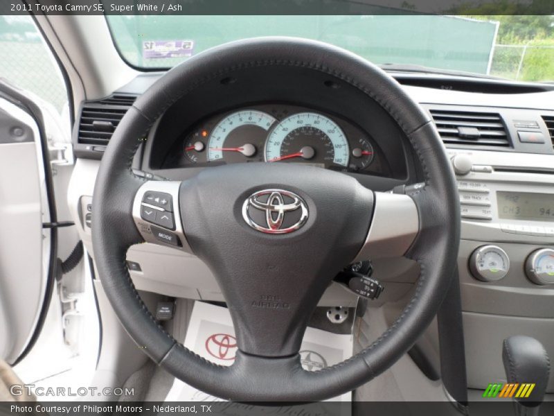 Super White / Ash 2011 Toyota Camry SE