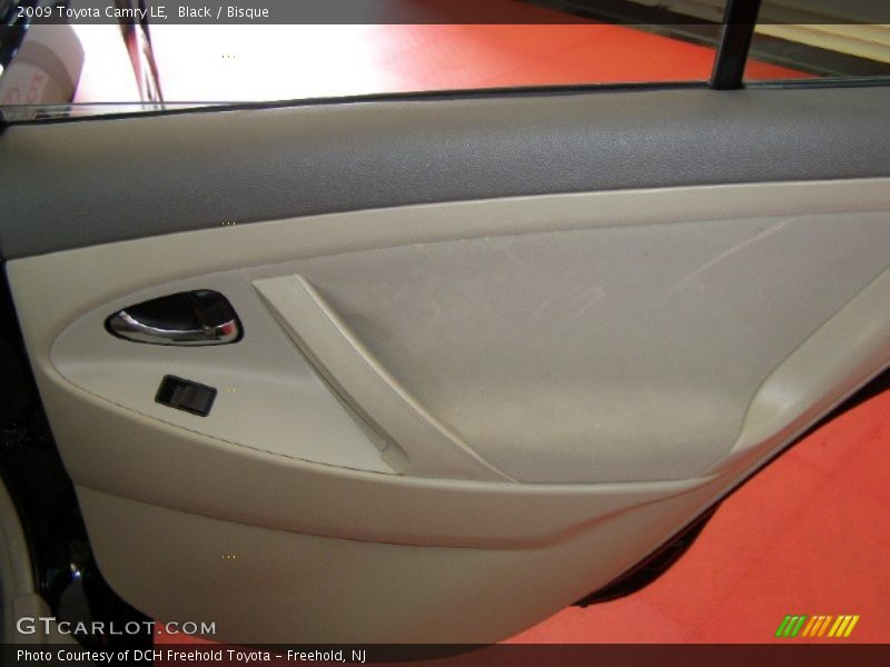 Black / Bisque 2009 Toyota Camry LE