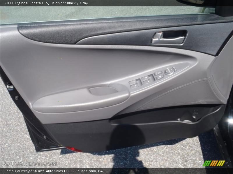 Midnight Black / Gray 2011 Hyundai Sonata GLS